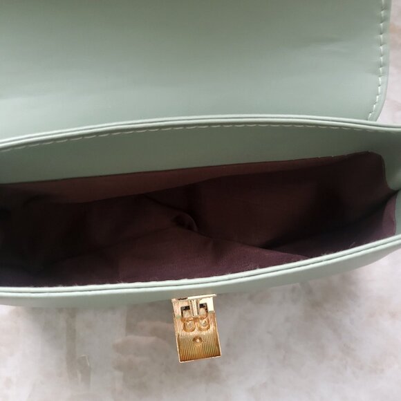 Sage green  mini shoulder NWOT - Picture 4 of 4